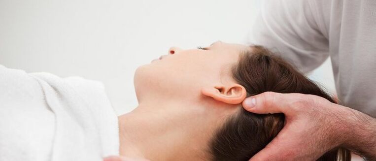 Пациент с шейным остеохондрозом